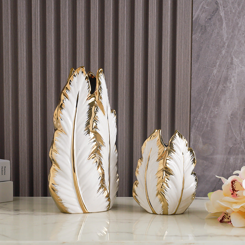 Luxury Electroplated Ceramic Leaf Vase – Modern Home Decor (Gold/Silver)